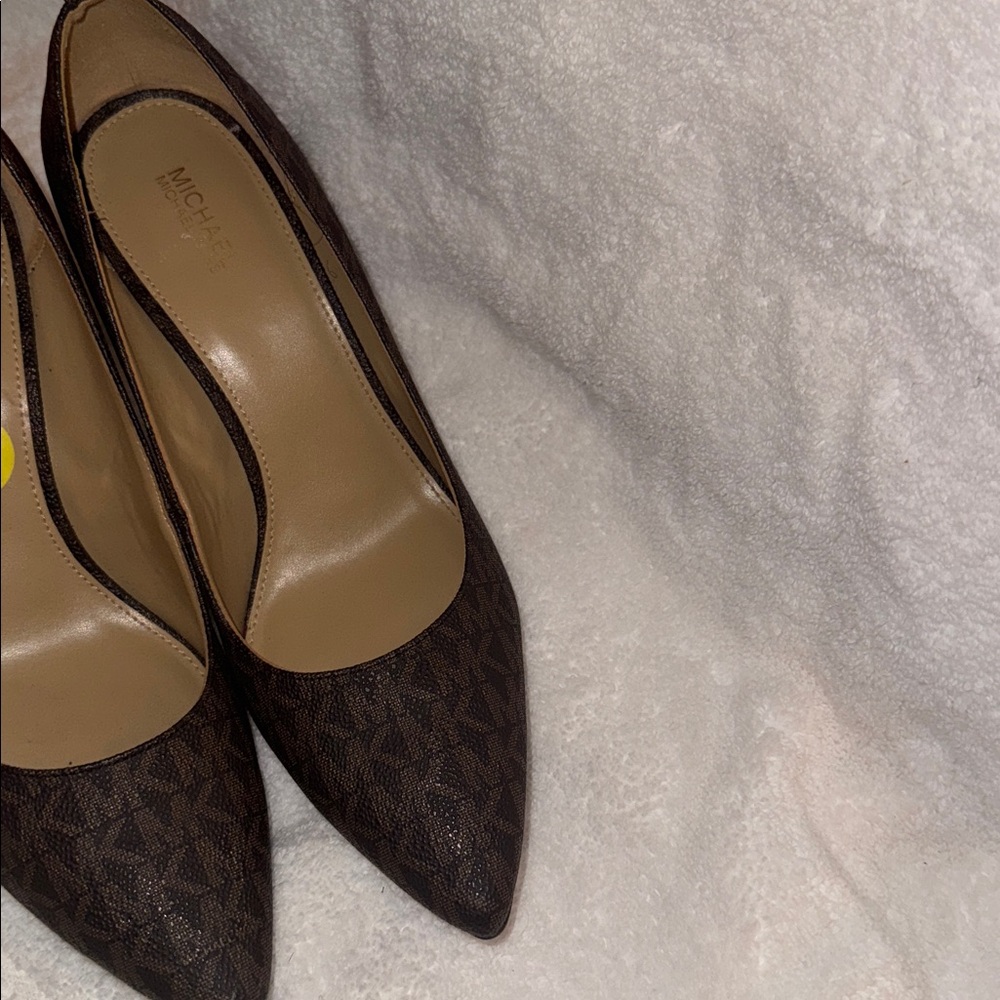 Michael Kors Dark Brown Patterned Heels - Picture 5 of 6